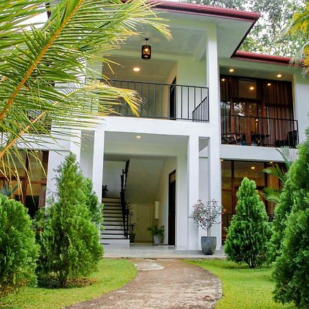Manike Lodge Habarana Kültér fotó